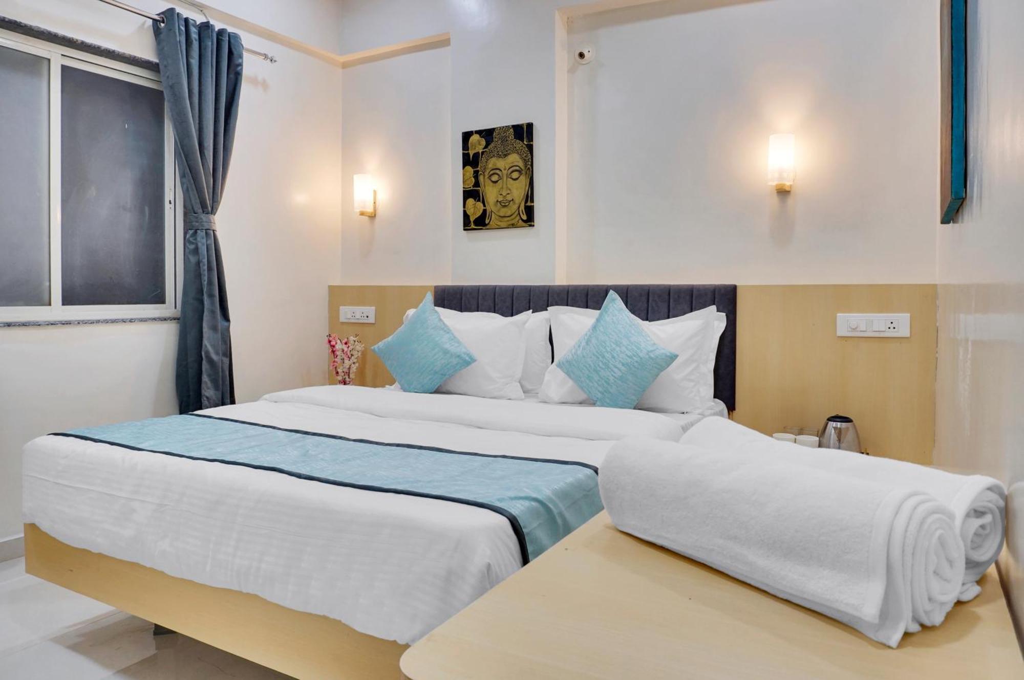 Urban Hometel Pune Exterior foto