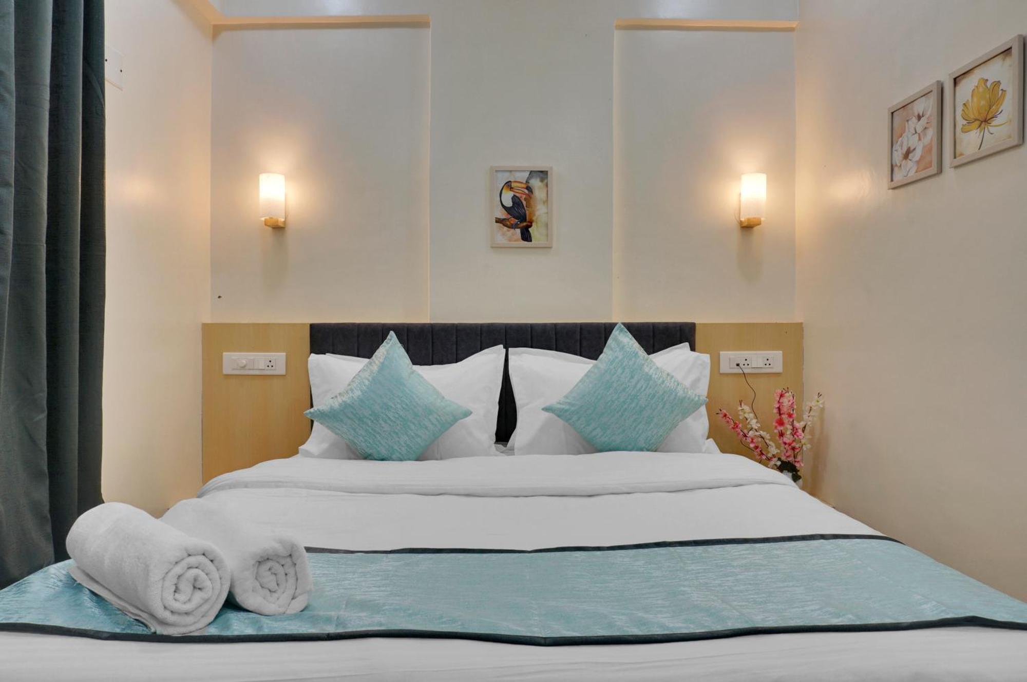 Urban Hometel Pune Exterior foto