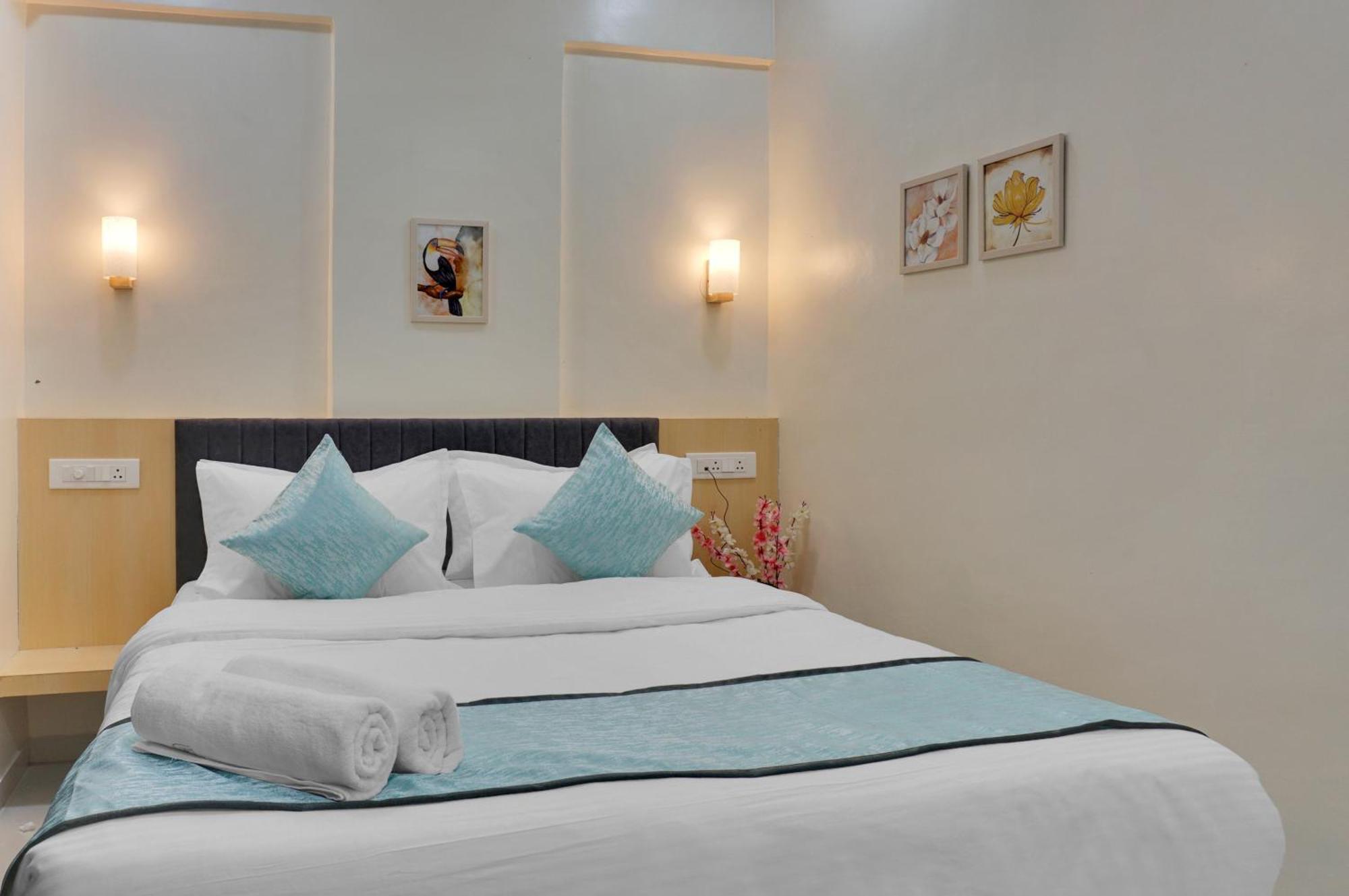 Urban Hometel Pune Exterior foto