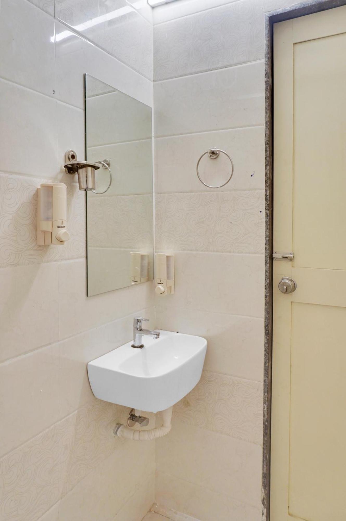 Urban Hometel Pune Exterior foto